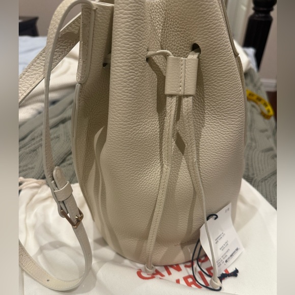 Mansur Gavriel Ivory Leather Bucket Shoulder Bag with tag. Pearl 12x9 approx - Picture 3 of 12